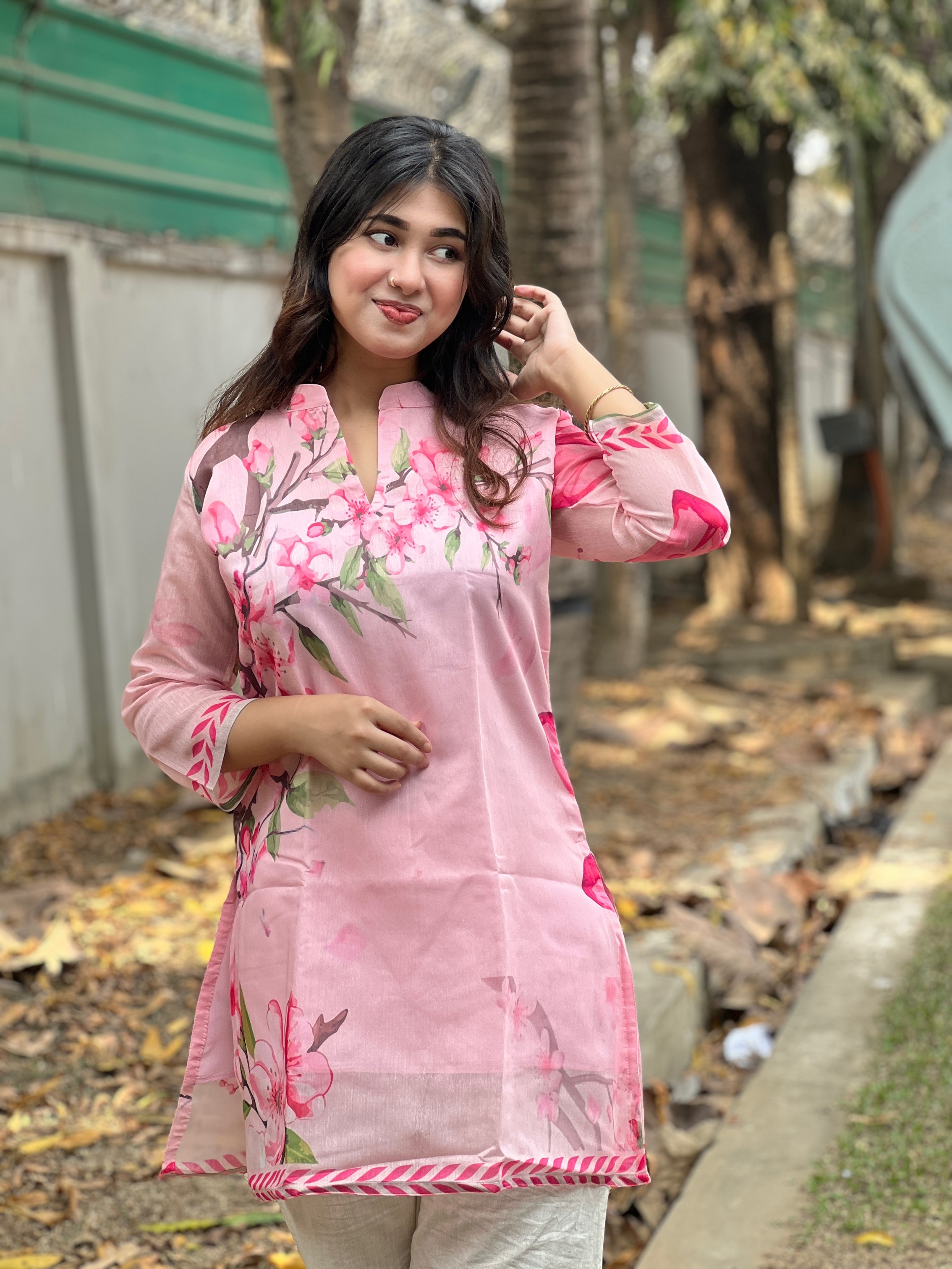 শর্ট অর্গানজা সিল্ক কুর্তি KM - 123